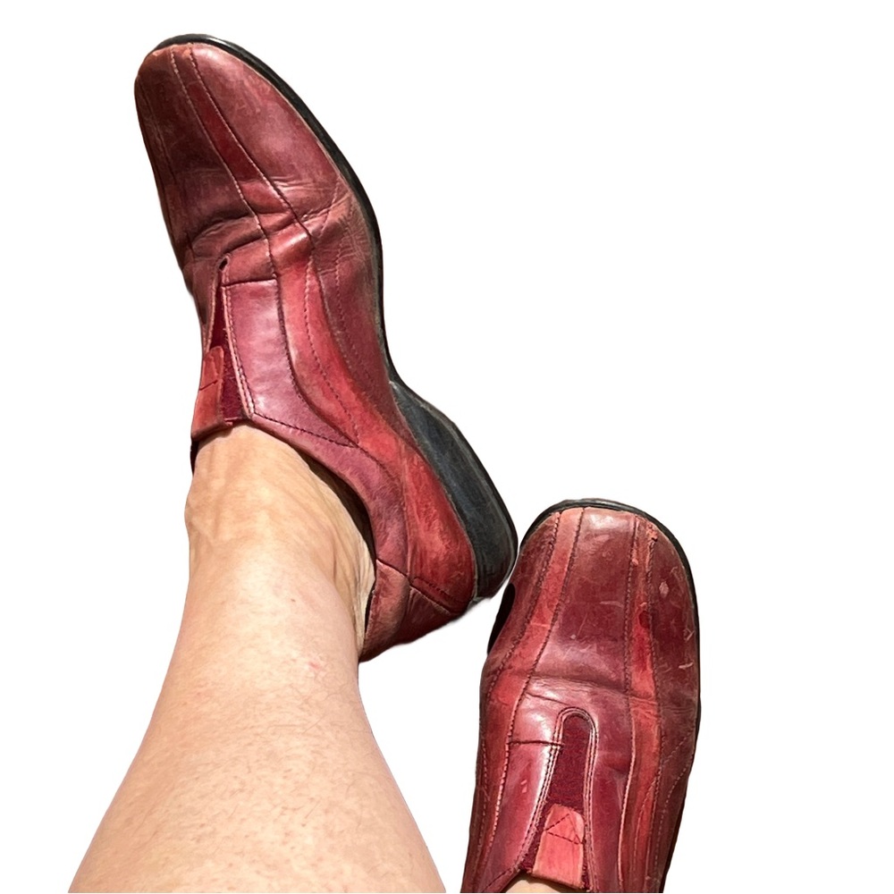 Clarks Slip-On Loafers Burgundy Leather Size 5 UK / 7 US bowling shoe style